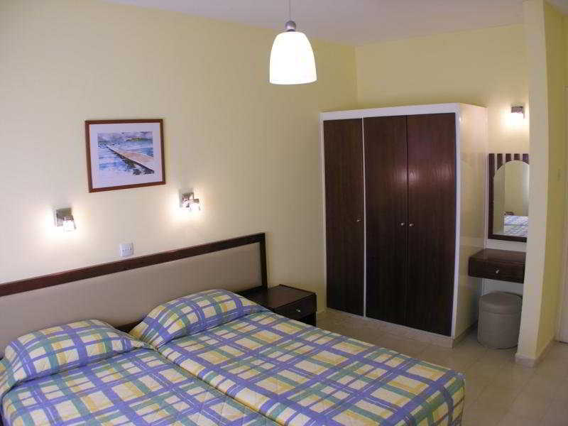 Sunrise Gardens Aparthotel Protaras Exterior photo